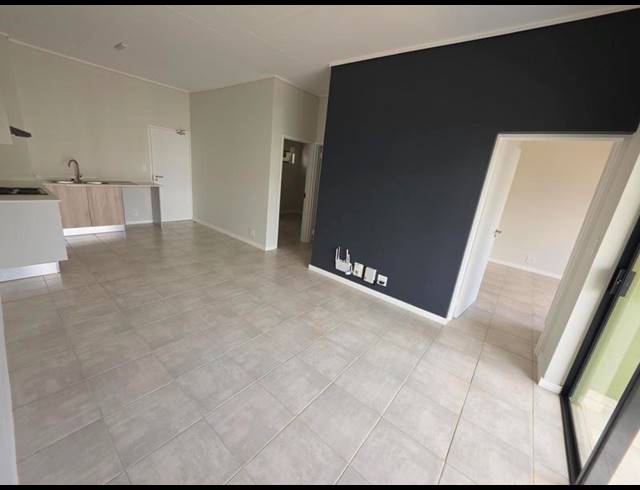 2 BEDROOM PROPERTY TO RENT IN MOOIKLOOF